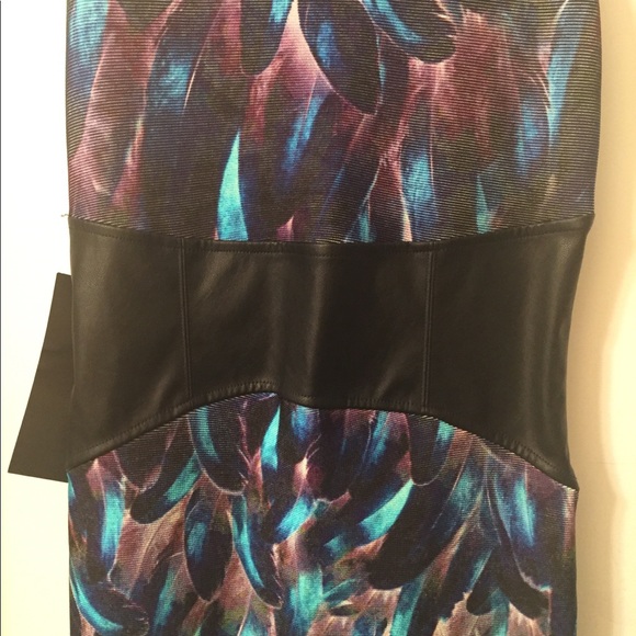 Bebe fitted mini dress! - Picture 5 of 5